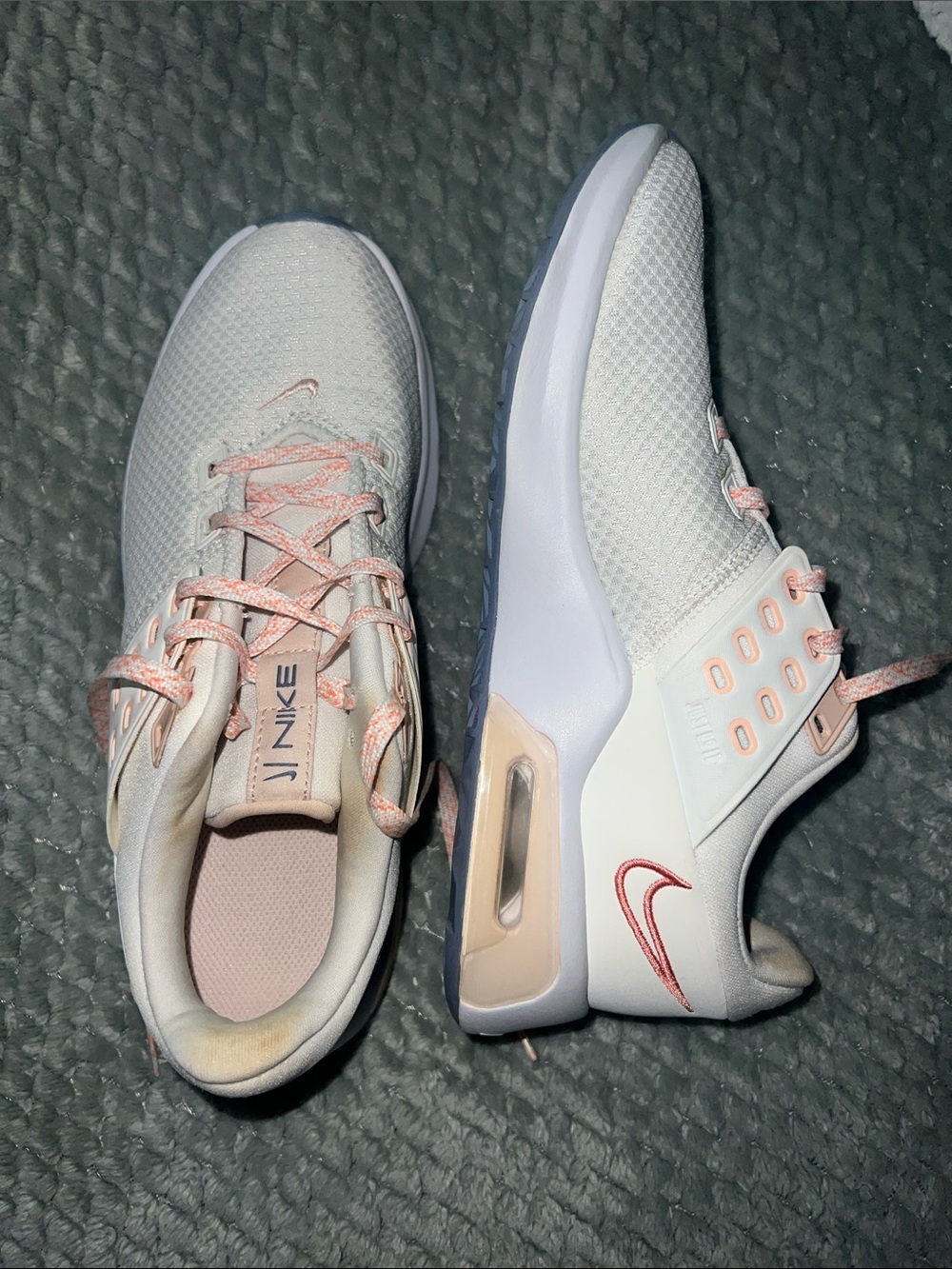 Nike Women's Light Gray and Peach Athletic Sneakers